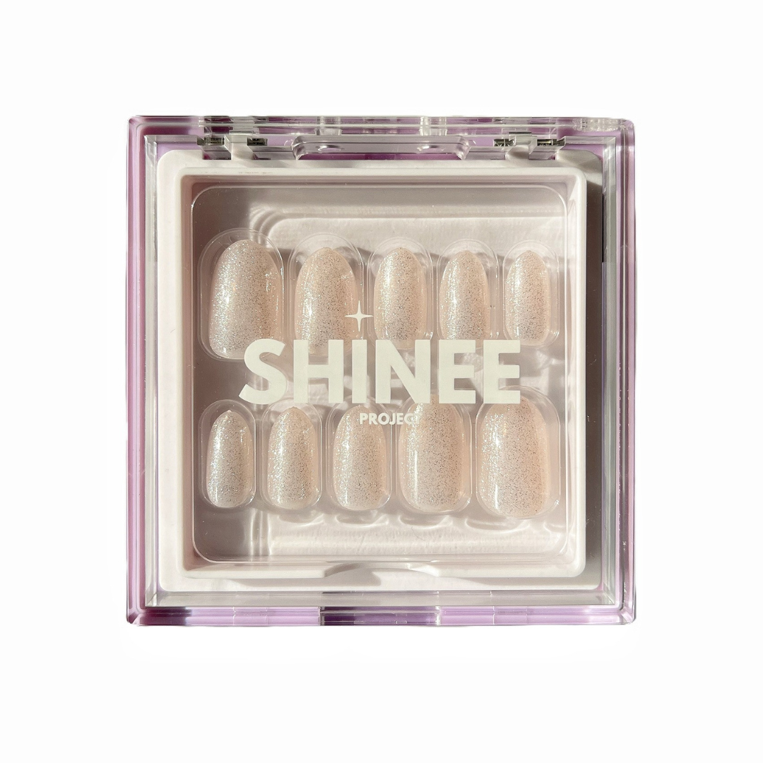 Your go to press on nails - best press on nails nz - oval shape - ivory shimmer colour