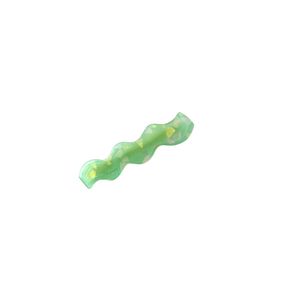 A dreamy wavy resin hair clip sprinkled with gold flakes — available in four soft‑girl colours. Cute, glossy, and perfect for everyday girly styling.