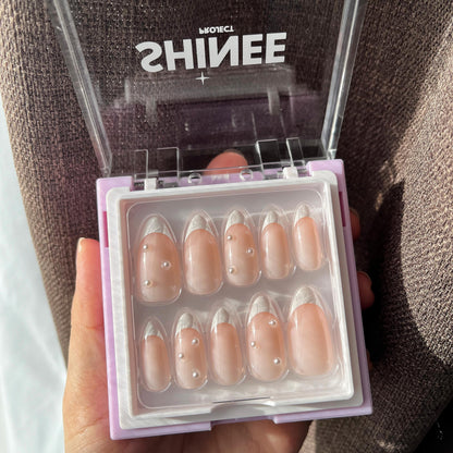 Your go to press on nails - Best Press on Nails nz - Almond shape nails - Pearl glow nails