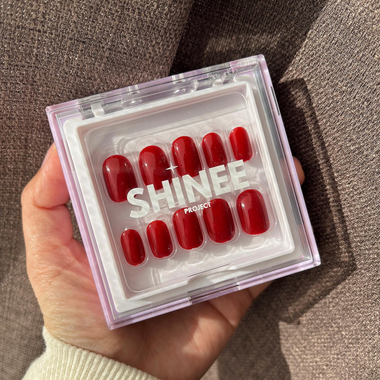 Your Go To Press on Nails - Press on Nails NZ - dark red colour and short square shape nails